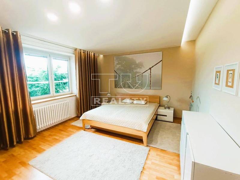 Bratislava - Staré Mesto Three bedroom apartment Rent reality Bratislava - Staré Mesto