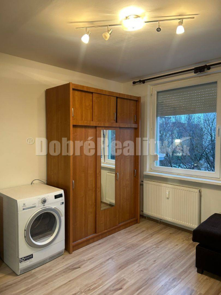 Nové Zámky Single studio Rent reality Nové Zámky