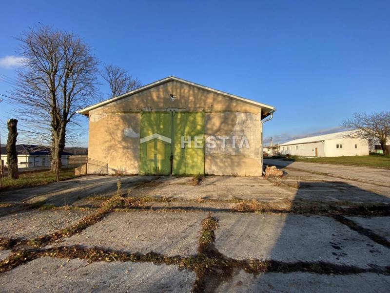 Rybky Storehouses and Workshops Rent reality Senica