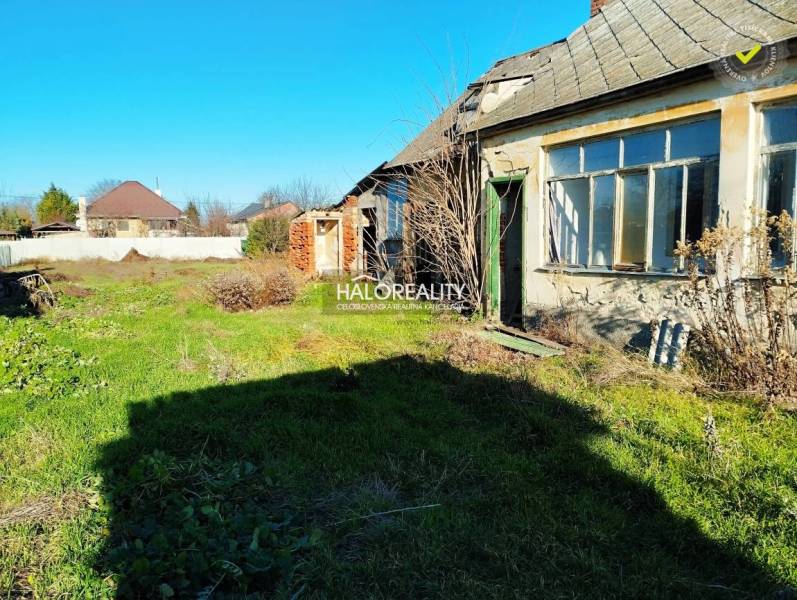 Trávnik Land – for living Sale reality Komárno