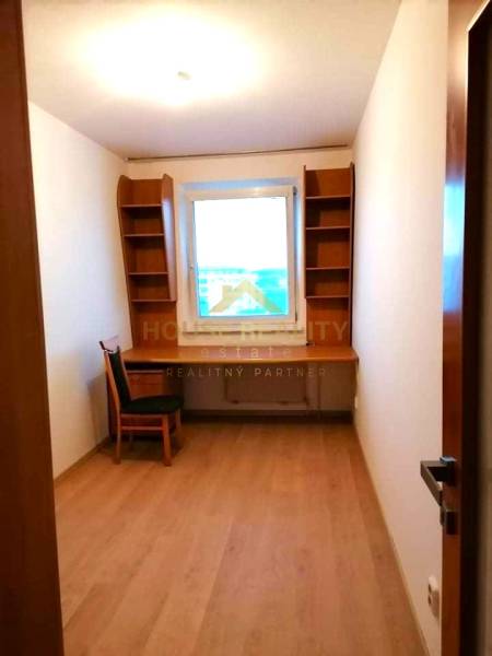 Bratislava - Dlhé diely Three bedroom apartment Rent reality Bratislava - Karlova Ves