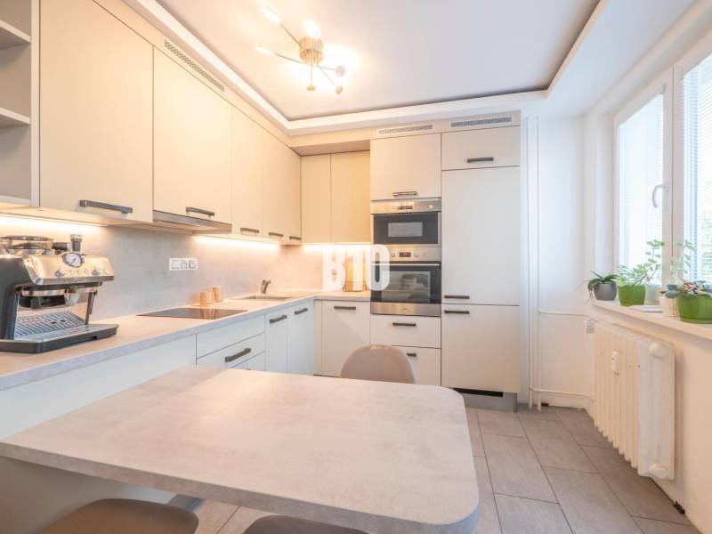 Bratislava - Nové Mesto Two bedroom apartment Sale reality Bratislava III